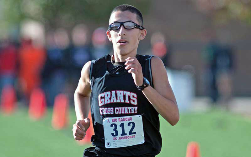 Navajo Pine boys win Rio Rancho Jamboree