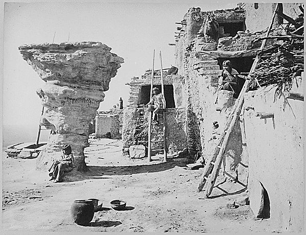 50 Years Ago: Hopi traditionalists sue their tribal council