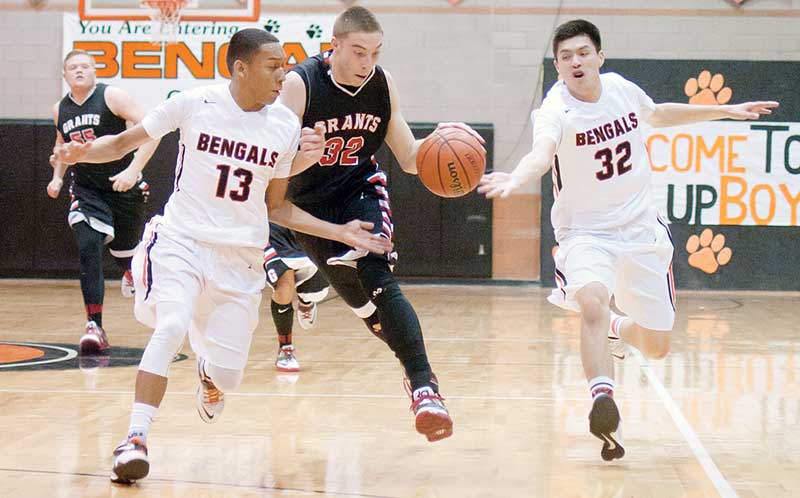 Gallup applies pressure en route to home title