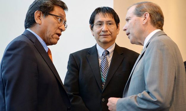 Begaye, Nez spend time talking to national leaders
