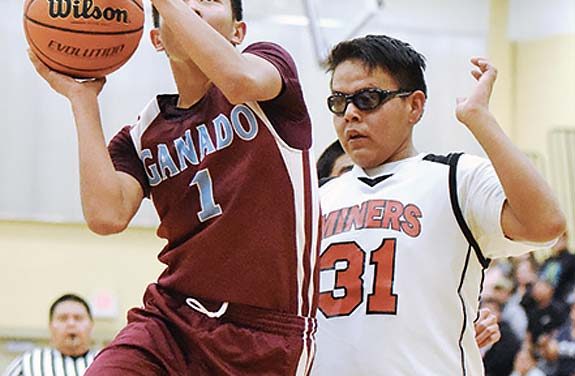 Yellowman, Coleman lead Ganado to Rehoboth Invite title