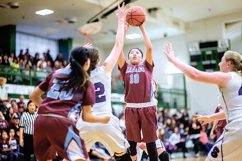 Team effort helps Ganado capture sectional title