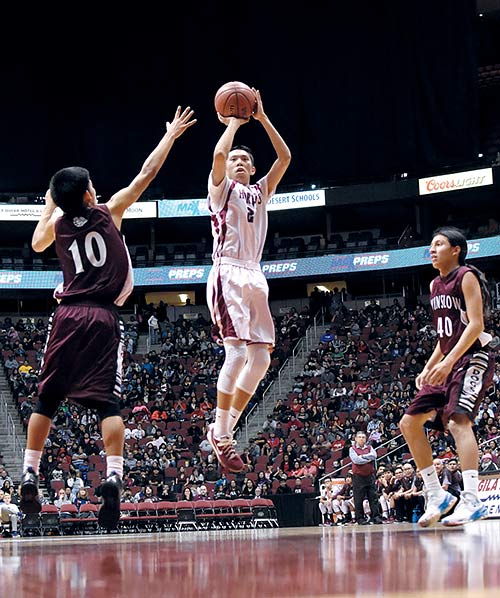 Winslow pulls away from Ganado, reaches title game