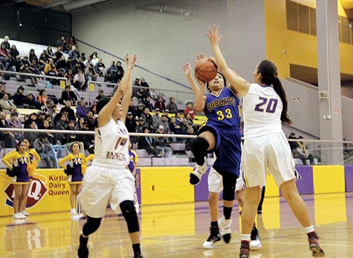Bloomfield beats KC High in neck-and-neck contest, 45-43