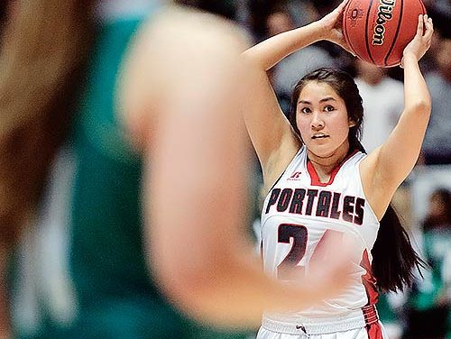 Diné baller leads Portales to Final Four