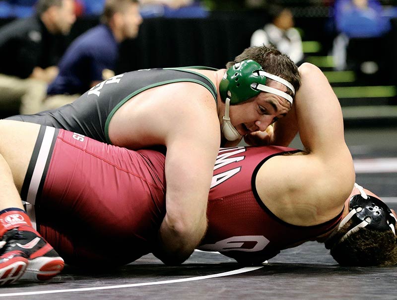 Diné wrestler qualifies for NCAA tournament