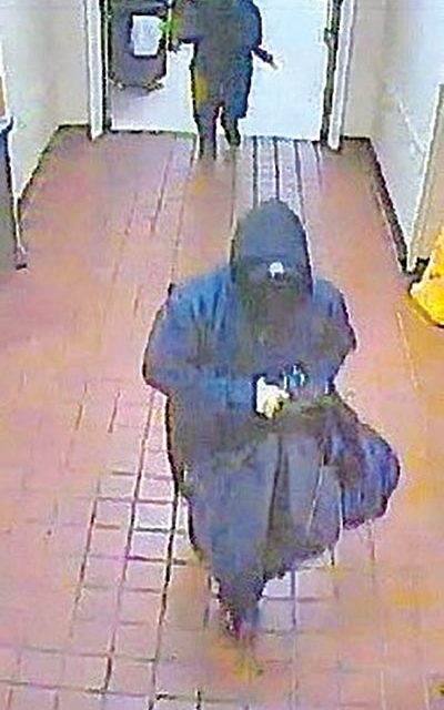 FBI searching for suspects in robbery at Mazatzal