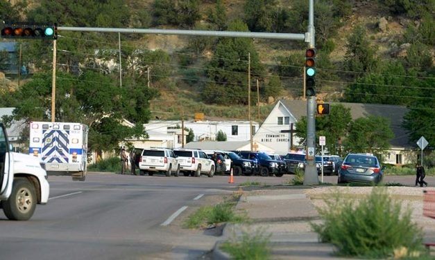 Police chase ends in standoff in Tse Bonito