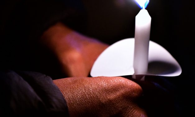 Candlelight vigil shines light on missing, murdered