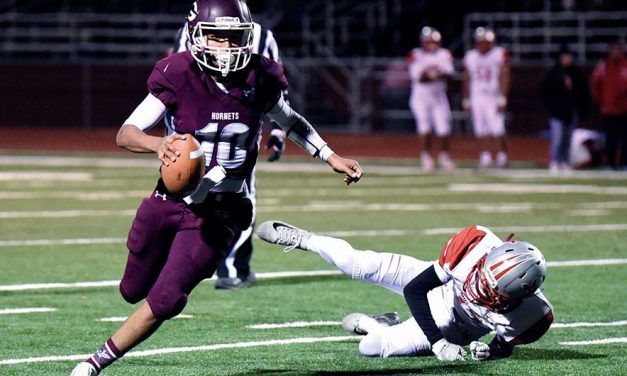 Ganado starts great, hangs on to beat MV