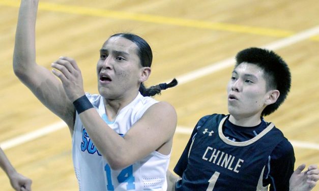 Window Rock grinds out 42-40 win over Wildcats