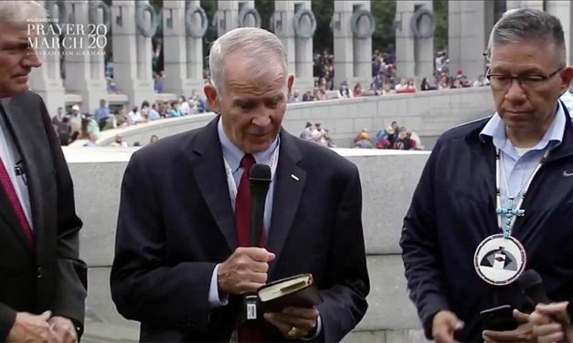 Lizer says he ‘held his breath’ while maskless in D.C.