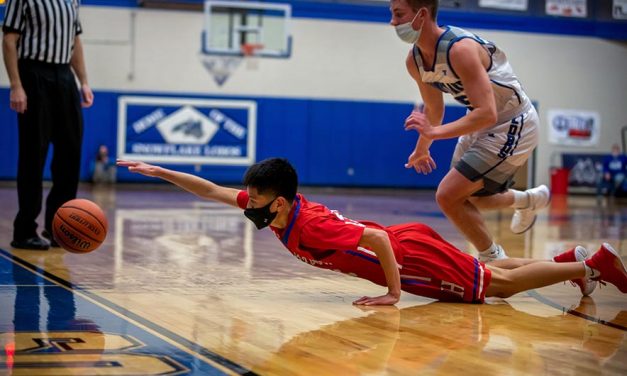 Holbrook girls, boys fall to Snowflake