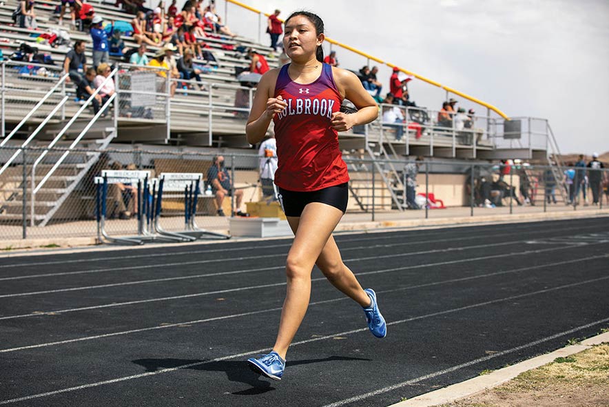 Late-race kicks pay off for runners at Joe City
