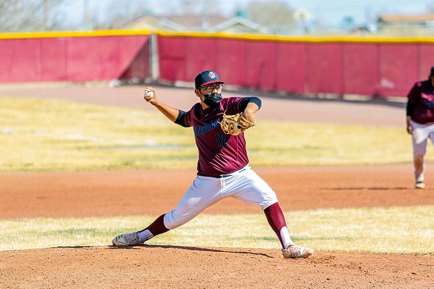 Chieftains squeezes out victory over Panthers