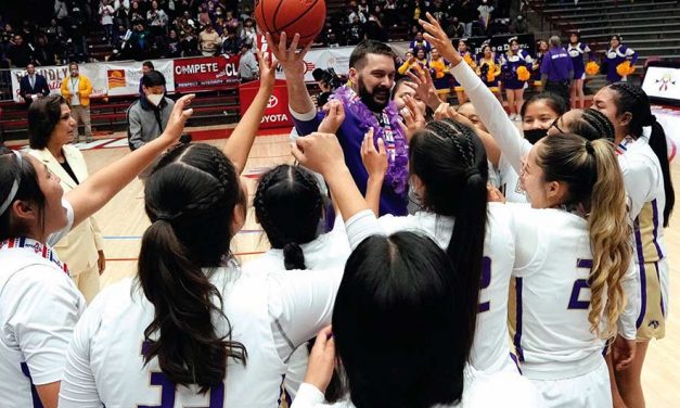 Kirtland Central stuns Bernalillo, earns 20th state title