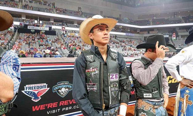 Cody Jesus rides 6-of-8 bulls at PBR World Finals