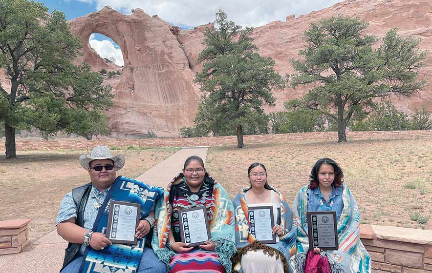 Education Briefs | 6 students earn proficiency in Diné award