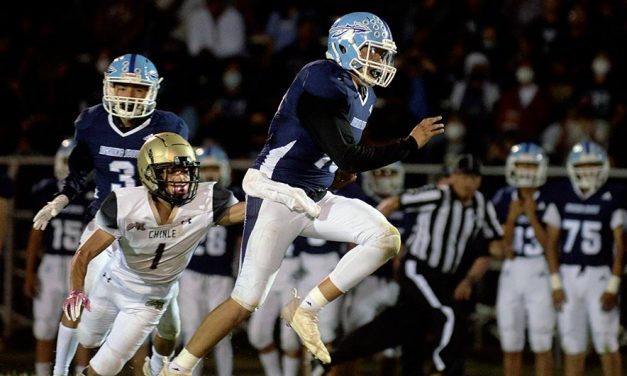 Scouts capitalize on Chinle miscues to stay undefeated