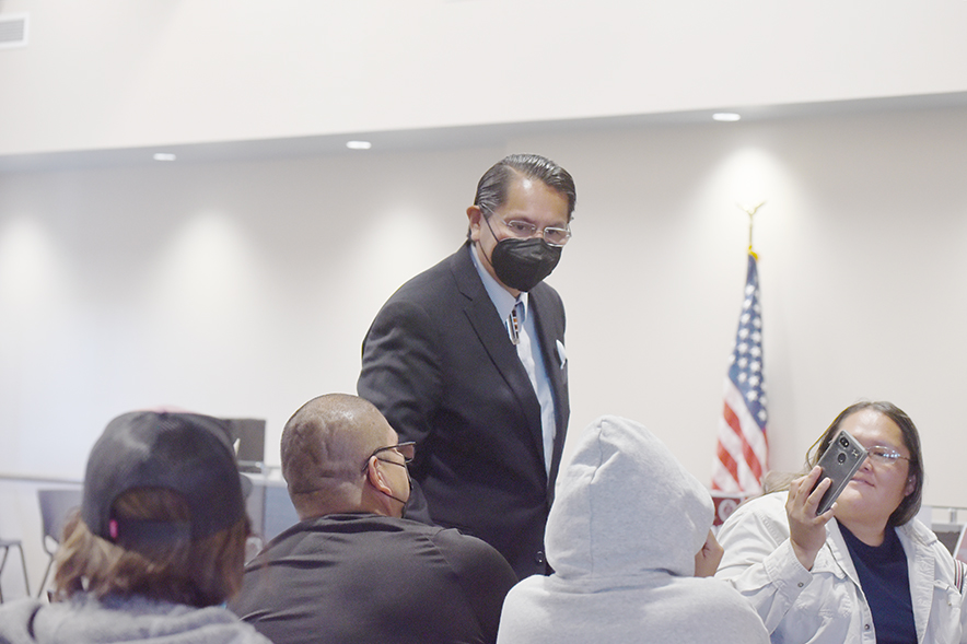 Nez rallies voters in Tonalea