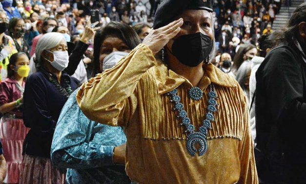 ‘We take care of the fire’: A flood of emotion for sáanii siláołtsooí at historic inauguration