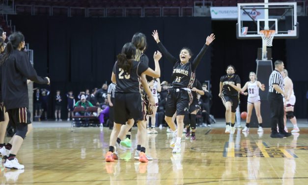 To’hajiilee’s Donata Secatero hits game-winner