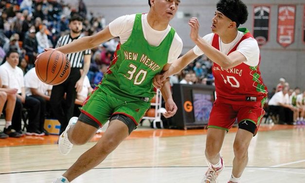 Down to the wire:  Green team prevails in All-Star finale