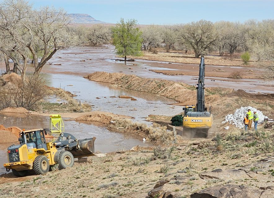 ‘It hurts so bad’: Heavy equipment arrives to impacted flood area in Chinle