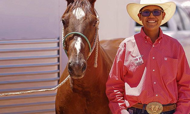 Diné cowboy captures two AJHSRA state crowns