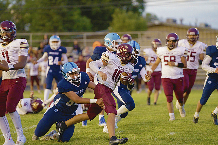 Bulldogs race past Scouts in 3A North opener