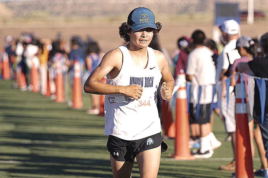 Window Rock’s Kee aims for repeat at Peaks Invite