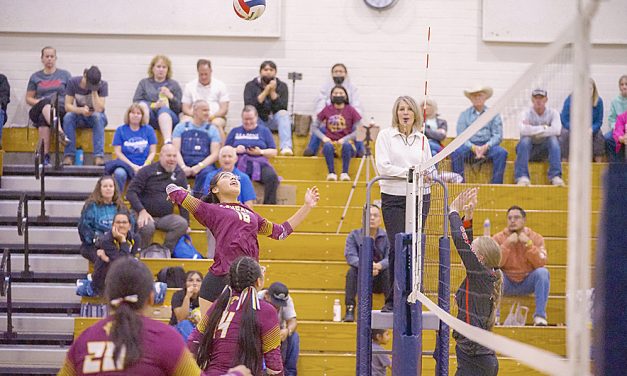 Rock Point skips final day of Joe City Invite; Lady Cougars have good showing in pool play