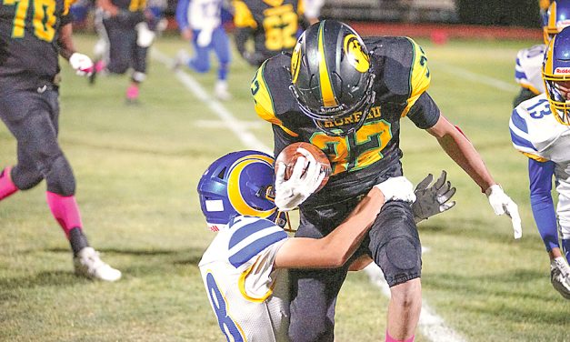 Thoreau extends winning streak, starts district at 1-0