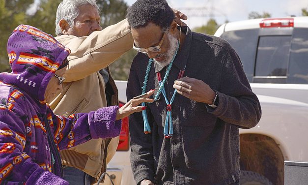 ‘T’áá íiyisíí Ahxéhee’’ : Inscription House’s Dr. Thomas retires after 36 years of service to Diné
