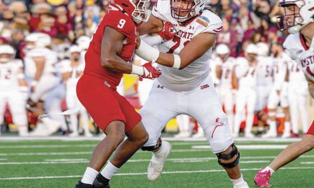 Pete stands tall for NMSU Aggies