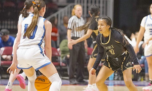 Chinle outlasts Snowflake, makes third trip to Final Four