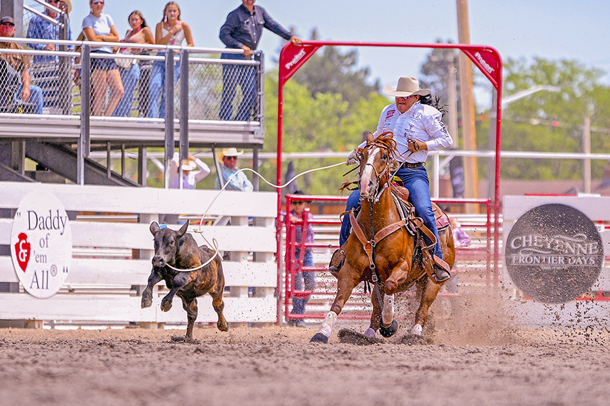 ‘Everyone wants to win the Dad’: Tsinigine, Lowman capture titles at Cheyenne Frontier Days