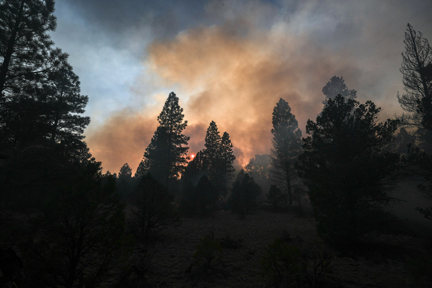 Oak Ridge Fire containment advances as Navajo Nation faces triple-digit heat, elevated fire danger