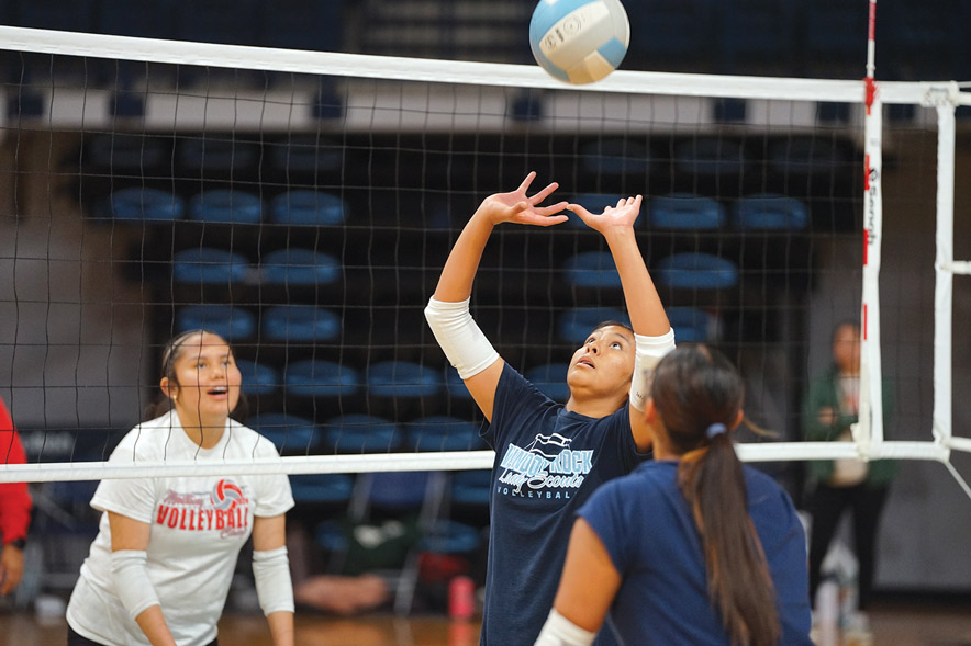 Area prep volleyball teams using summer tournaments to build team chemistry